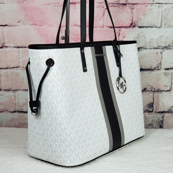 💕LAST ONE💕 Michael Kors Bright White Tote Set - Picture 3 of 8